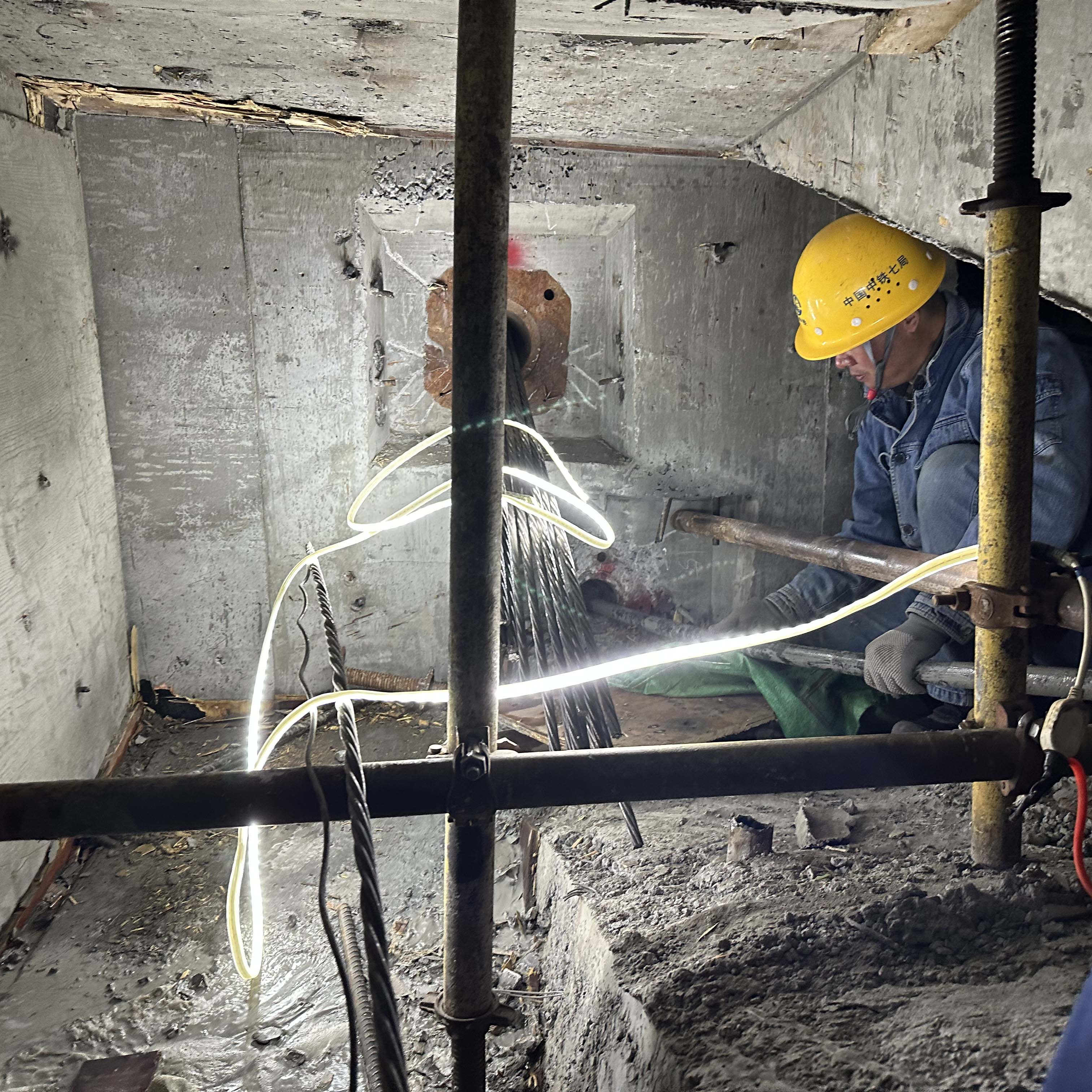 高架橋預(yù)應(yīng)力管道堵塞疏通方法