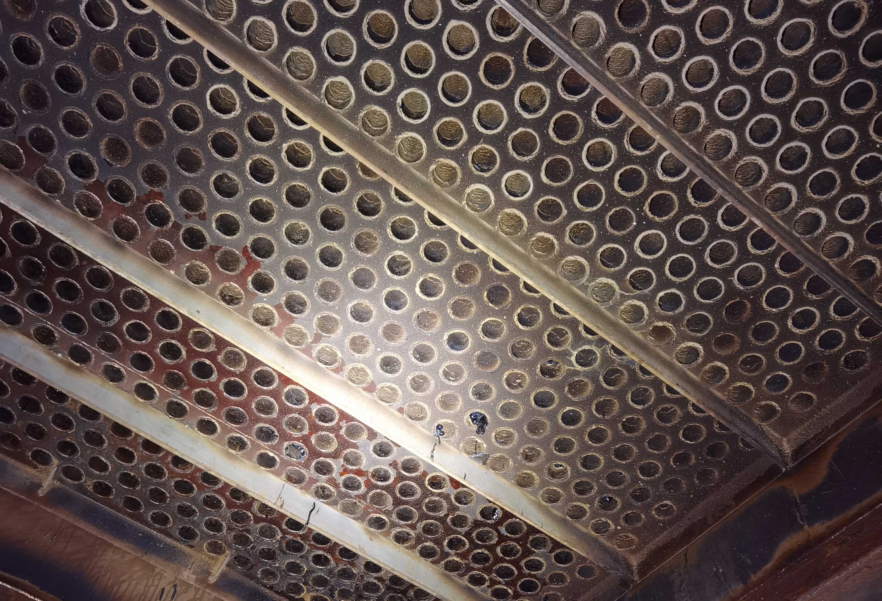 煉油廠焦化設(shè)備維護(hù)：了解列管式...